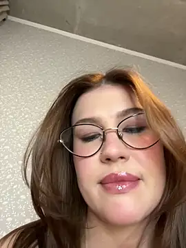 Snapshot of RinaCat chatting on 12/20/25, 05:14 RinaCat online show from 12/20/25, 05:14