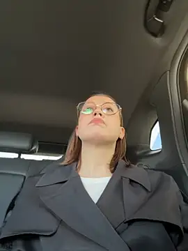 RinaCat online show from 04/25/26, 05:54