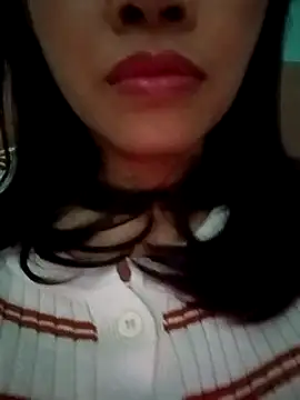 Snapshot of Hana_love20 chatting on 03/20/25, 03:47 Hana love20 online show from 03/20/25, 03:47