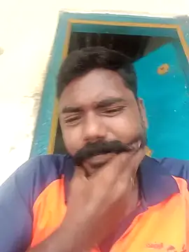 Snapshot of TamizhanKishwin7 chatting on 11/25/25, 04:23 TamizhanKishwin7 online show from 11/25/25, 04:23