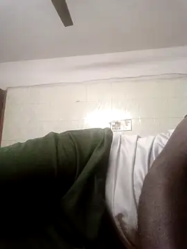 Snapshot of TamizhanKishwin7 chatting on 12/16/25, 12:26 TamizhanKishwin7 online show from 12/16/25, 12:26