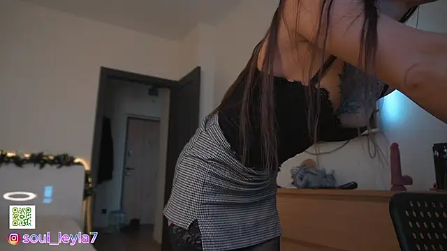 Snapshot of Sola_LI chatting on 12/07/24, 05:15 Sola LI online show from 12/07/24, 05:15