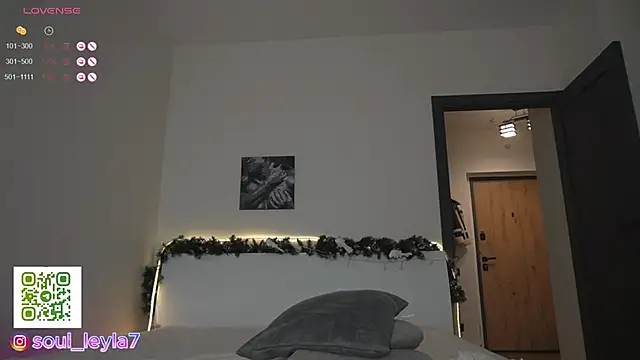 Snapshot of Sola_LI chatting on 01/17/25, 09:49 Sola LI online show from 01/17/25, 09:49