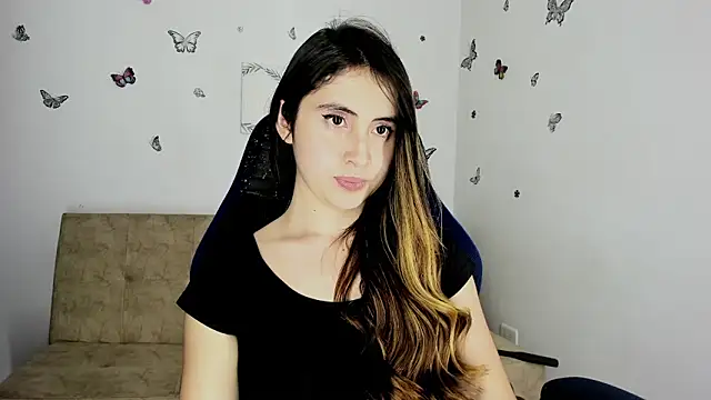 Snapshot of Nicol_Swift_ chatting on 01/11/25, 05:41 Nicol Swift online show from 01/11/25, 05:41