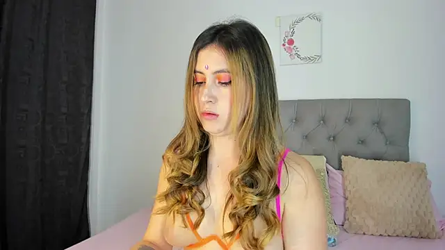 Snapshot of Nicol_Swift_ chatting on 10/24/25, 11:56 Nicol Swift online show from 10/24/25, 11:56