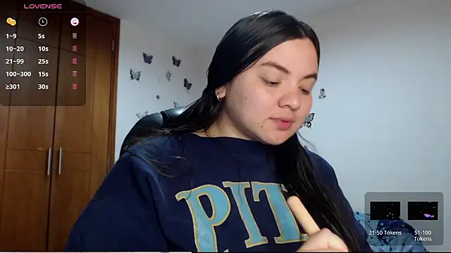 Snapshot of Sarahros1 chatting on 10/03/25, 04:09 Sarahros1 online show from 10/03/25, 04:09