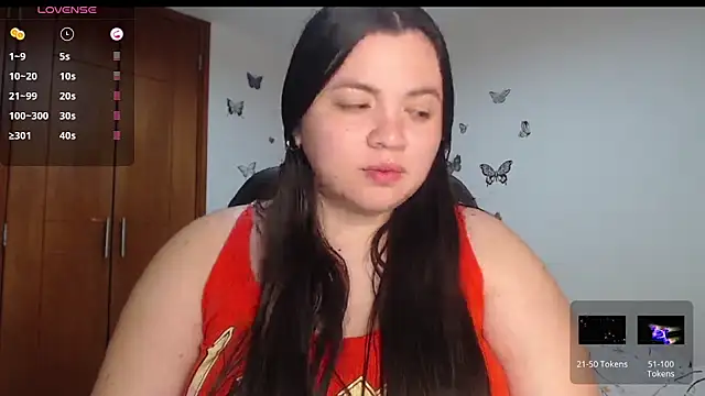 Snapshot of Sarahros1 chatting on 10/10/25, 04:00 Sarahros1 online show from 10/10/25, 04:00