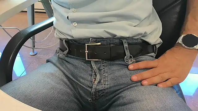 alessandroman2114 online show from 09/18/25, 10:17