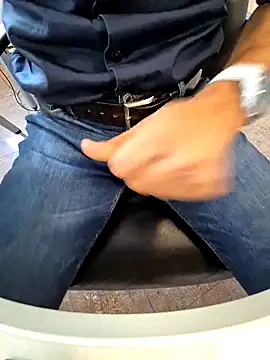 alessandroman2114 online show from 09/24/25, 10:18