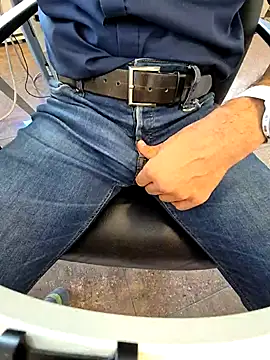 alessandroman2114 online show from 09/29/25, 10:31