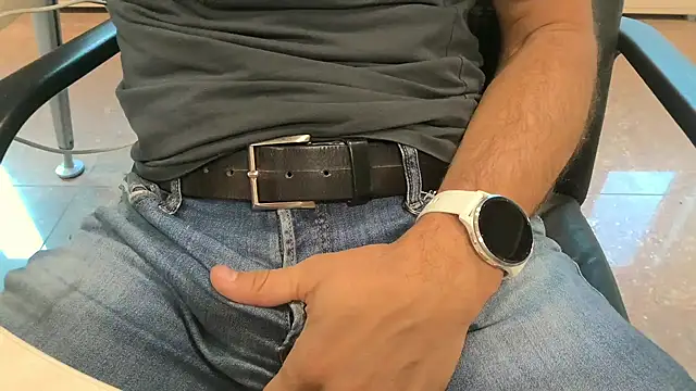 alessandroman2114 online show from 10/10/25, 04:06