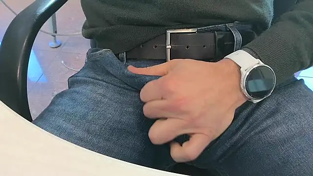 alessandroman2114 online show from 02/18/26, 11:28