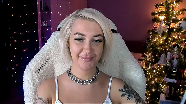 tykioty Miley online show from 12/29/24, 05:54