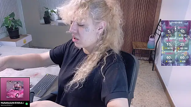 Eli666uwu online show from 09/24/25, 11:35