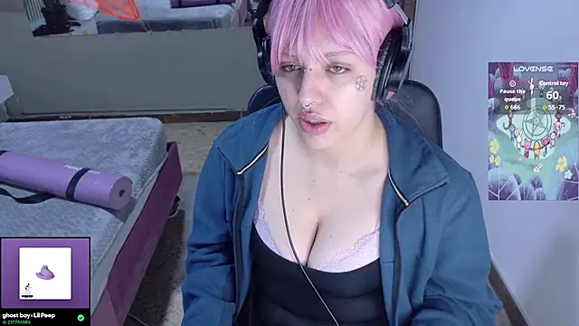 Eli666uwu online show from 10/20/25, 04:07