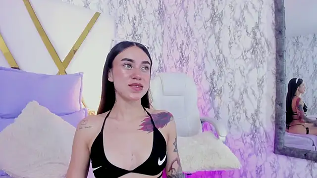 Snapshot of Athziry_ chatting on 12/05/24, 04:42 Athziry online show from 12/05/24, 04:42