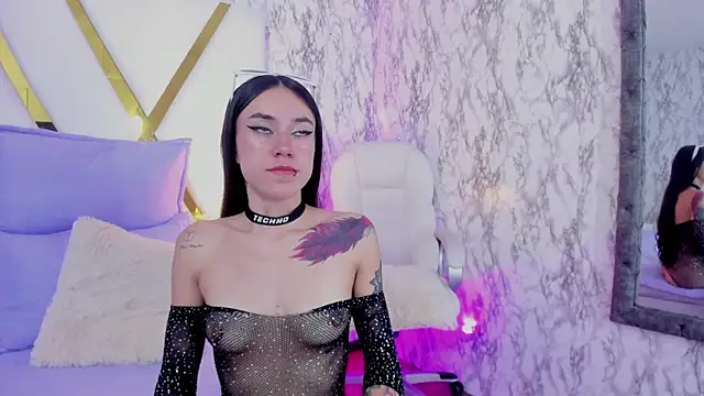 Snapshot of Athziry_ chatting on 12/15/24, 07:46 Athziry online show from 12/15/24, 07:46