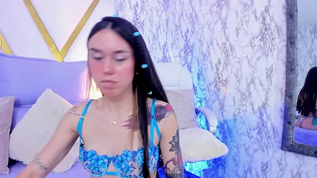 Snapshot of Athziry_ chatting on 01/10/25, 02:23 Athziry online show from 01/10/25, 02:23