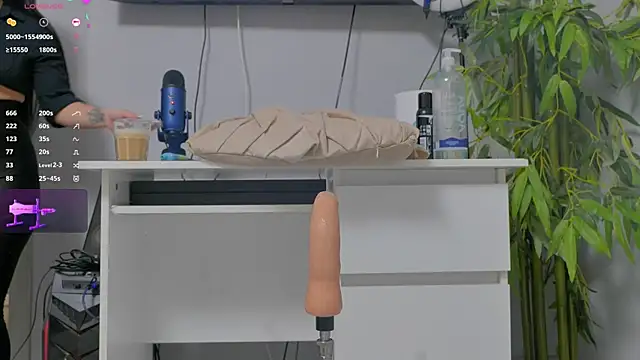 luckyalice  online show from 11/09/25, 07:56