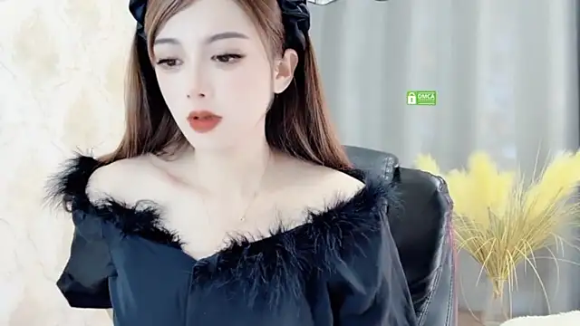 Snapshot of VIWVI chatting on 12/21/24, 11:22 VIWVI online show from 12/21/24, 11:22