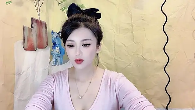 Snapshot of VIWVI chatting on 09/25/25, 03:21 VIWVI online show from 09/25/25, 03:21