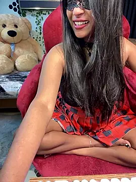 Snapshot of LillyLive chatting on 12/01/24, 05:35 LillyLive online show from 12/01/24, 05:35