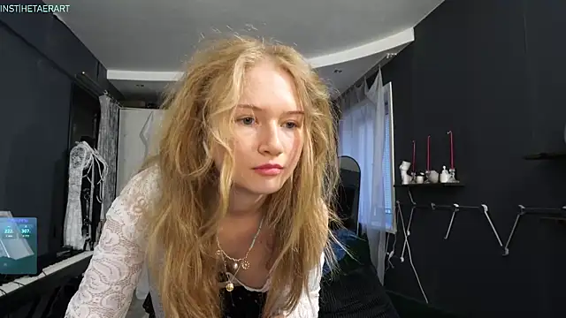 Alexandra Demore online show from 05/19/26, 06:47