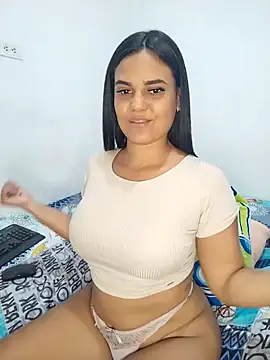 Snapshot of AntonellaShot chatting on 02/06/25, 09:22 AntonellaShot online show from 02/06/25, 09:22