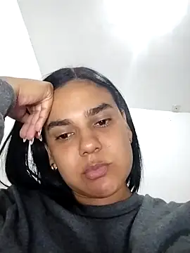 Snapshot of AntonellaShot chatting on 10/05/25, 10:02 AntonellaShot online show from 10/05/25, 10:02