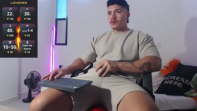 Snapshot of paulo_allen chatting on 12/03/25, 02:15 paulo allen online show from 12/03/25, 02:15