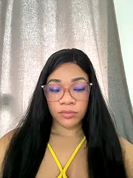 ashley Tompson1 online show from 10/30/25, 12:39