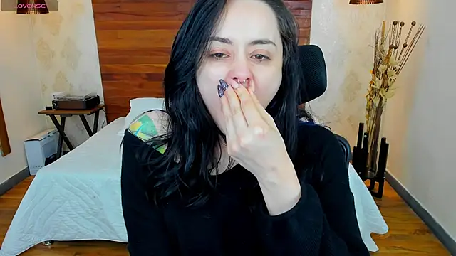 KatherineBond online show from 01/18/25, 01:41