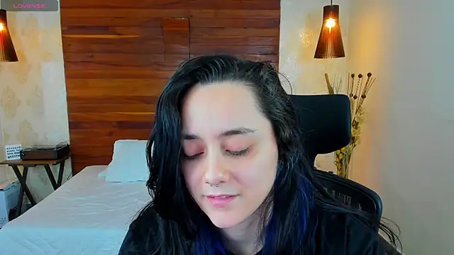 KatherineBond online show from 01/24/25, 08:22