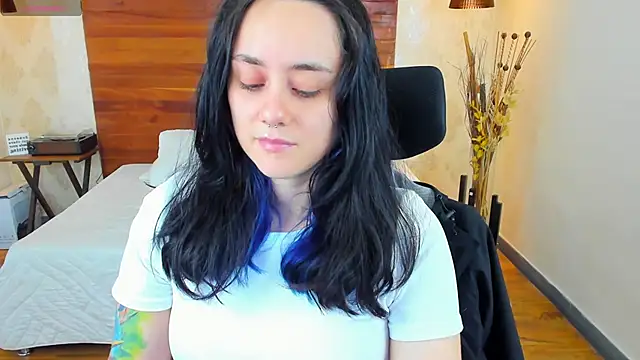 KatherineBond online show from 01/25/25, 11:43