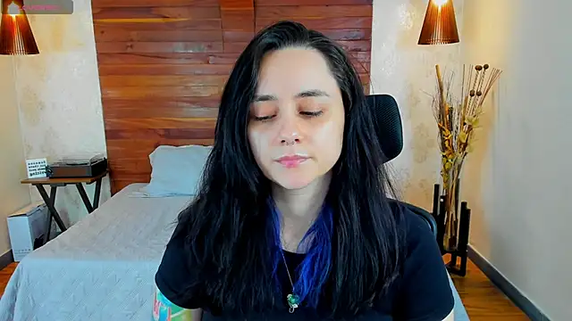 KatherineBond online show from 01/30/25, 11:55