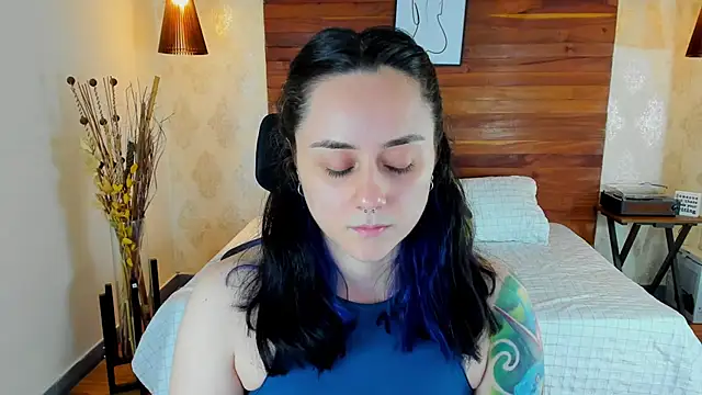 KatherineBond online show from 02/22/25, 12:27