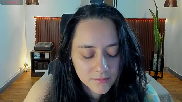 KatherineBond online show from 10/24/25, 07:10