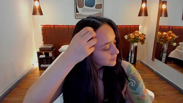 KatherineBond online show from 06/01/26, 06:53