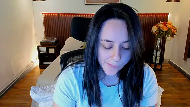 KatherineBond online show from 07/17/26, 07:19