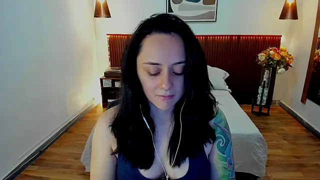 KatherineBond online show from 07/24/26, 06:17