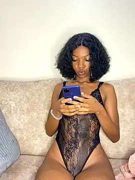 kelsie421 online show from 10/23/25, 07:07