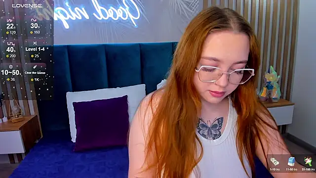 Snapshot of Emma_adorablle chatting on 01/27/25, 01:37 Emma adorablle online show from 01/27/25, 01:37