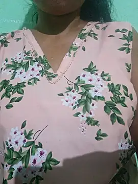 Priya Bong online show from 10/04/25, 03:43