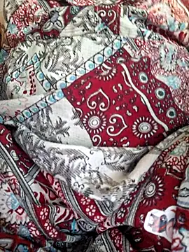 Priya Bong online show from 05/06/26, 08:41