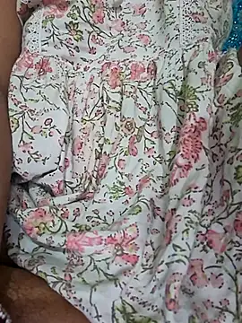 Priya Bong online show from 06/17/26, 01:19