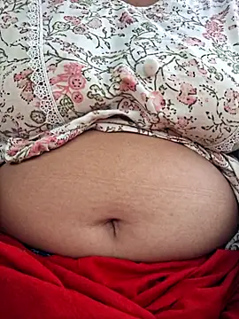 Snapshot of Priya_Bong chatting on 07/07/26, 02:03 Priya Bong online show from 07/07/26, 02:03