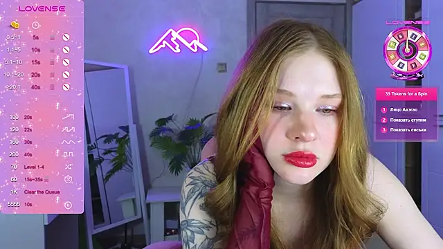 TrissMerigold9 online show from 02/14/26, 04:48