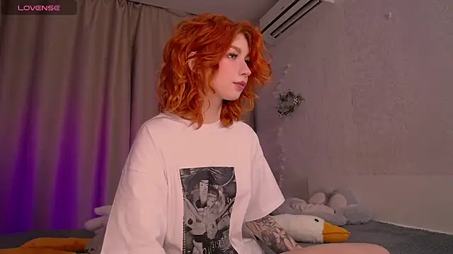 Snapshot of Evaa_Moonn_ chatting on 01/27/25, 10:49 Evaa Moonn  online show from 01/27/25, 10:49