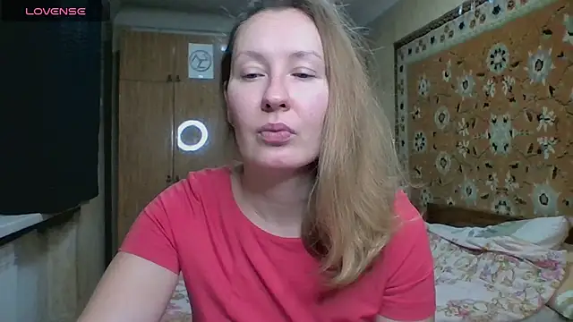 AnnaXLovers online show from 11/12/25, 06:47