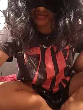 Snapshot of sivi22 chatting on 03/02/26, 12:01 sivi22 online show from 03/02/26, 12:01